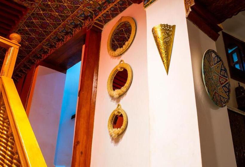 膳宿费 Riaad Hamad