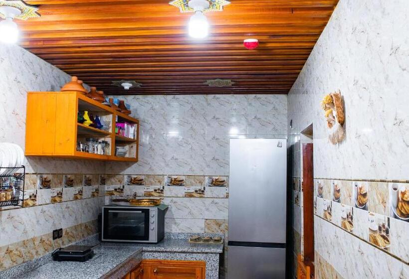 膳宿费 Riaad Hamad