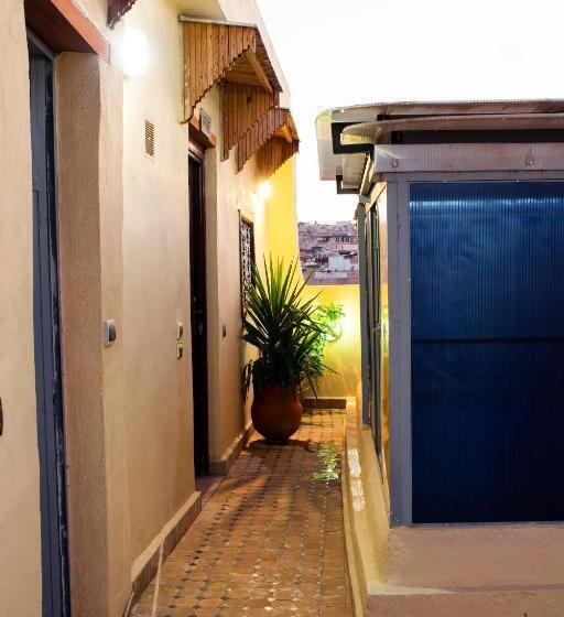 膳宿费 Riaad Hamad