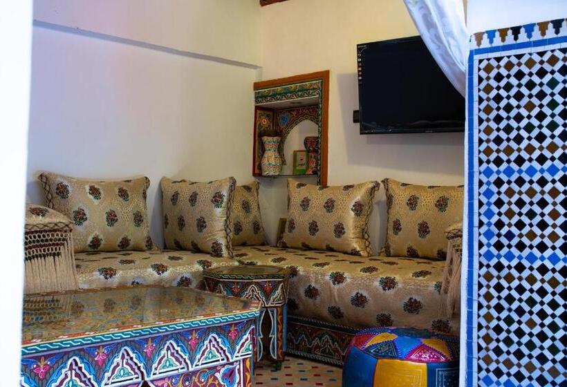 膳宿费 Riaad Hamad