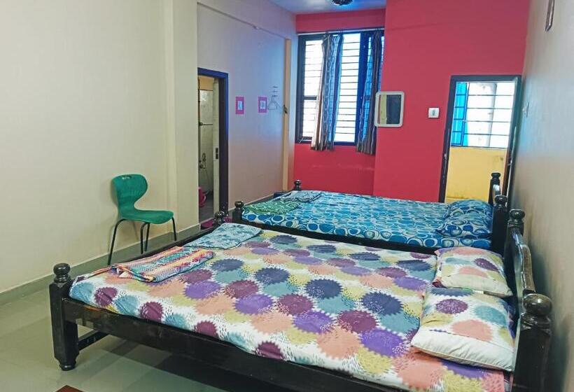 Staymaker Hotel Shri Sai Ram