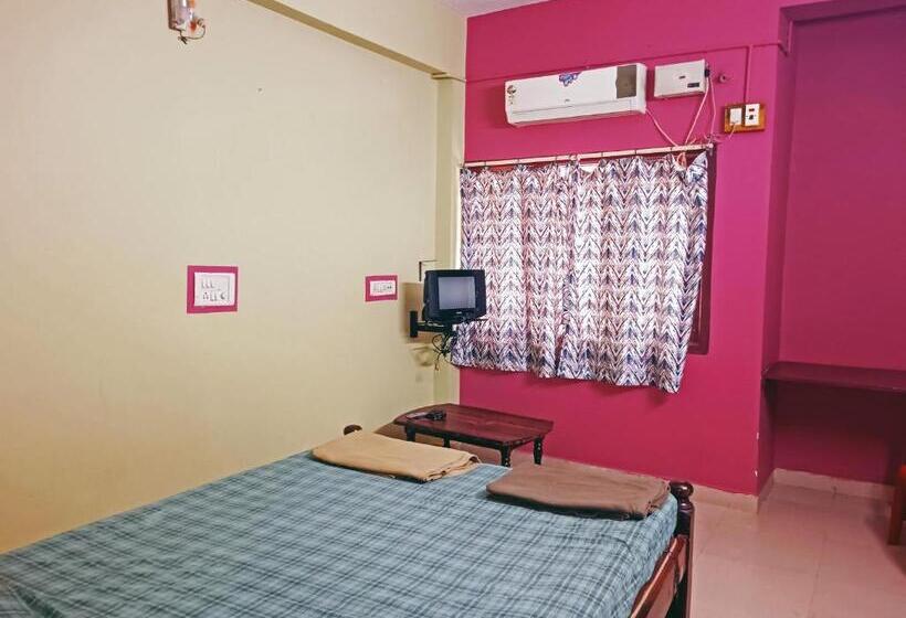 Staymaker Hotel Shri Sai Ram