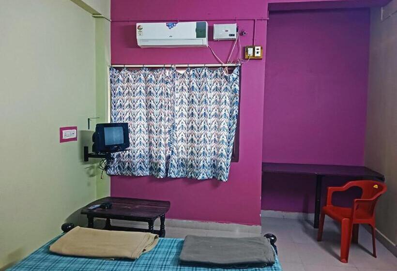 Staymaker Hotel Shri Sai Ram