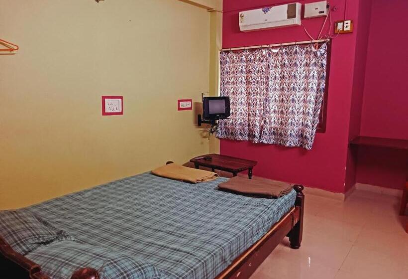 Staymaker Hotel Shri Sai Ram