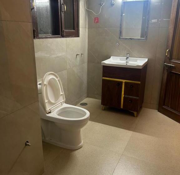 민박 Aston Shimla Hills