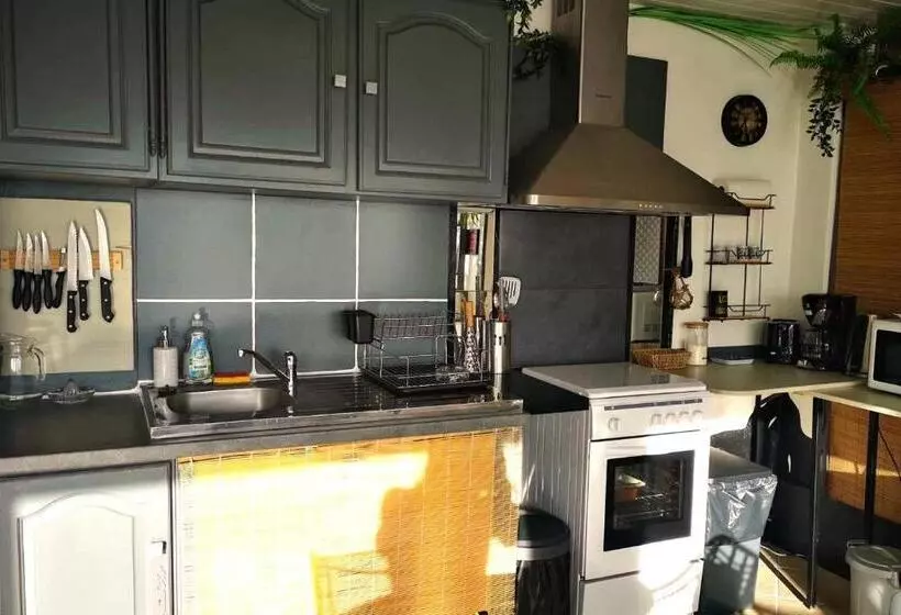 تختخواب و صبحانه Le Panoramique Loft