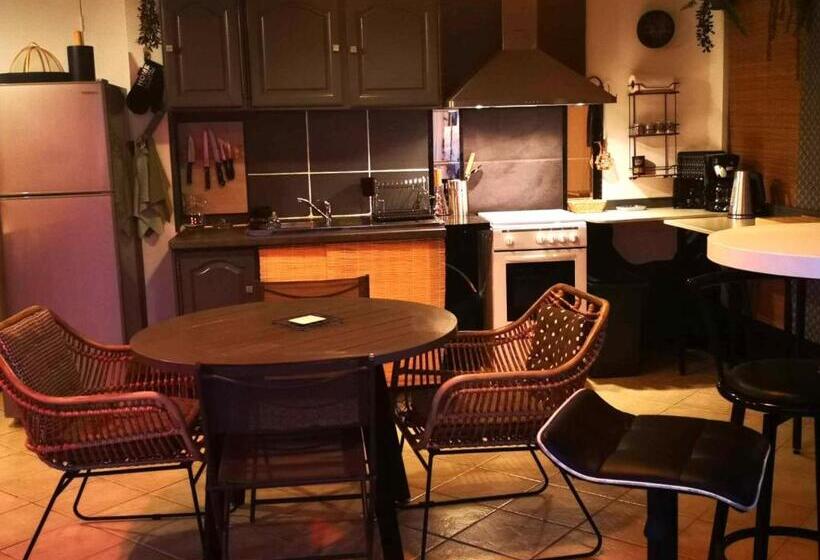 تختخواب و صبحانه Le Panoramique Loft