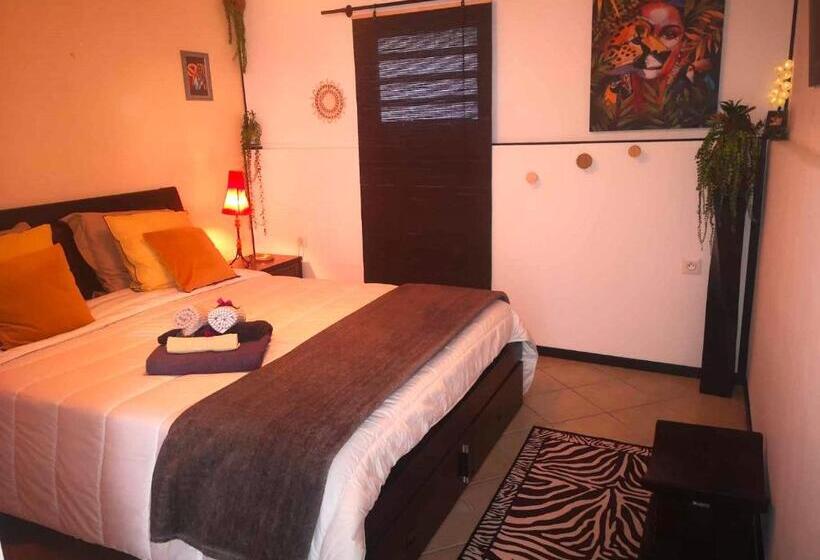 تختخواب و صبحانه Le Panoramique Loft