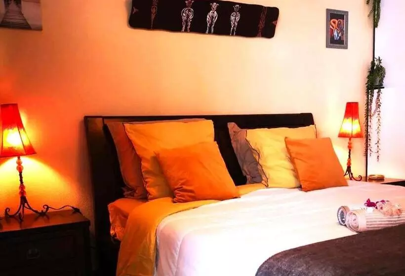 تختخواب و صبحانه Le Panoramique Loft