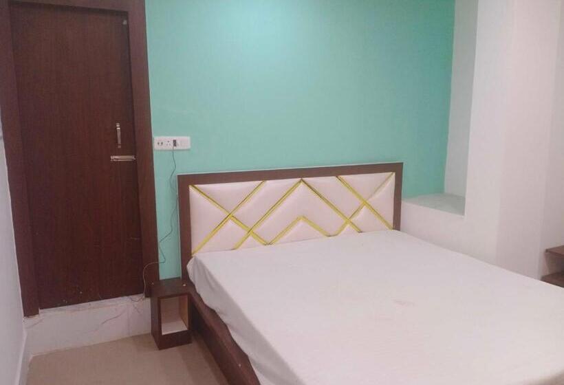 Collection O Hotel Suprassana