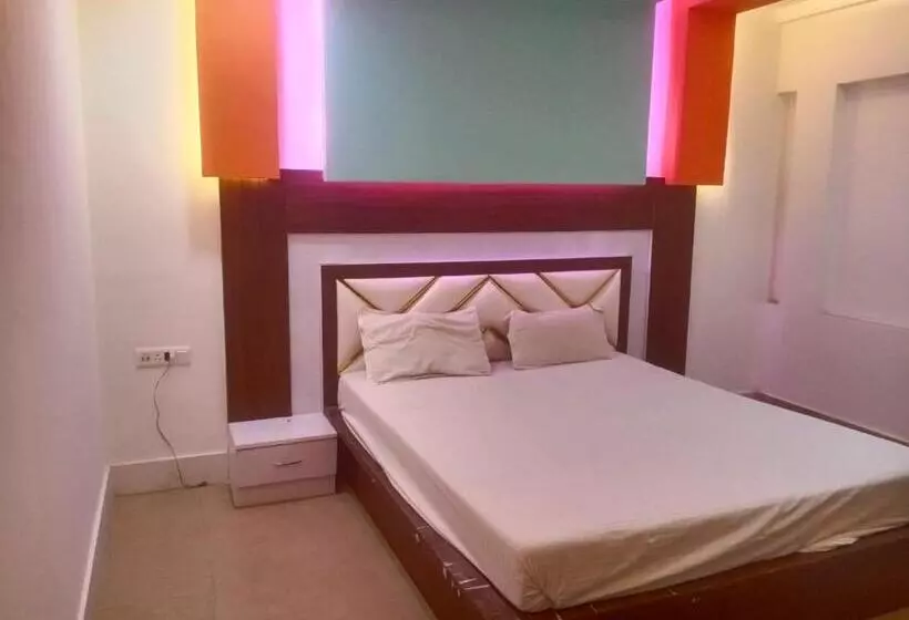 Collection O Hotel Suprassana