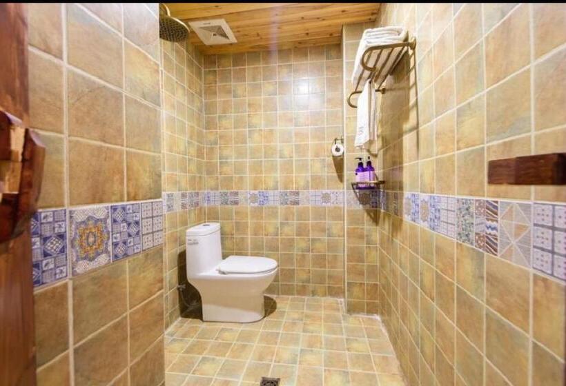 Szálloda Butterfly Flowers Inn One Way Free Pick Up From Airport Over 2 Nights