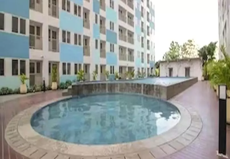 Hotelli Collection O 93386 Apartemen Grand Sentraland By Mira