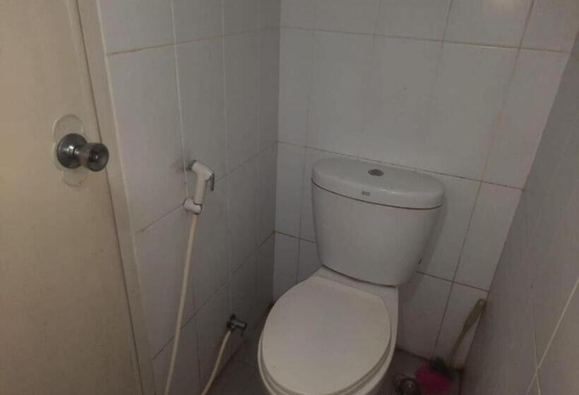 Szálloda Collection O 93386 Apartemen Grand Sentraland By Mira