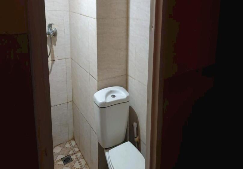 Szálloda Collection O 93386 Apartemen Grand Sentraland By Mira