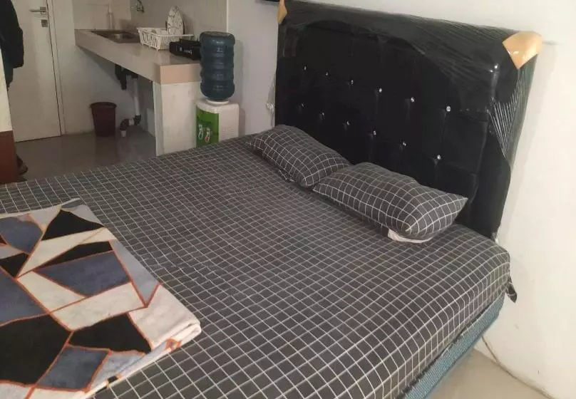 Hotelli Collection O 93386 Apartemen Grand Sentraland By Mira