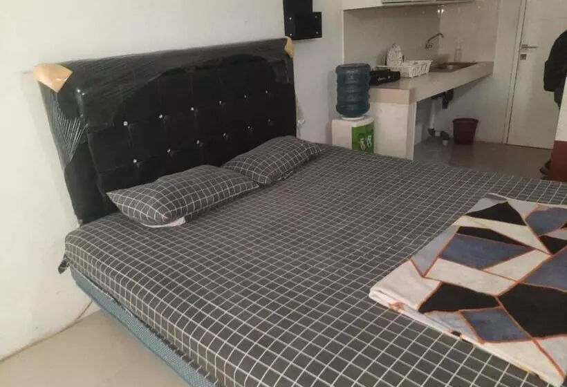 Hotelli Collection O 93386 Apartemen Grand Sentraland By Mira