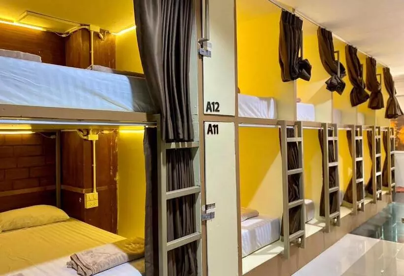 Kapselihotelli Longdoo Hostel