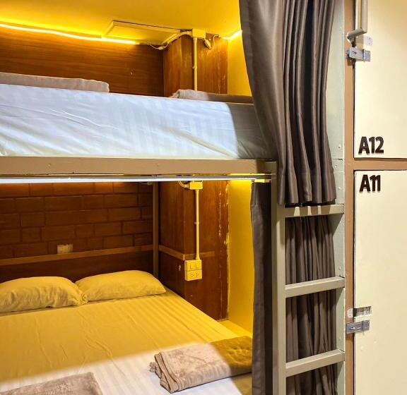 Kapselhotell Longdoo Hostel