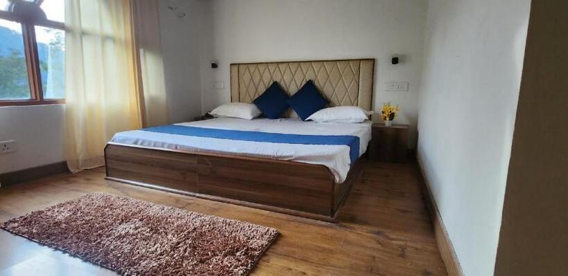 ホテル Five Hills