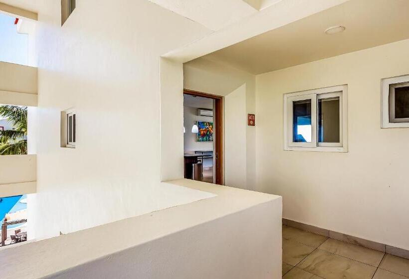 فندق Flamingos Beach 401