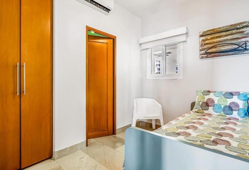 فندق Flamingos Beach 401