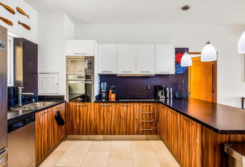 فندق Flamingos Beach 401