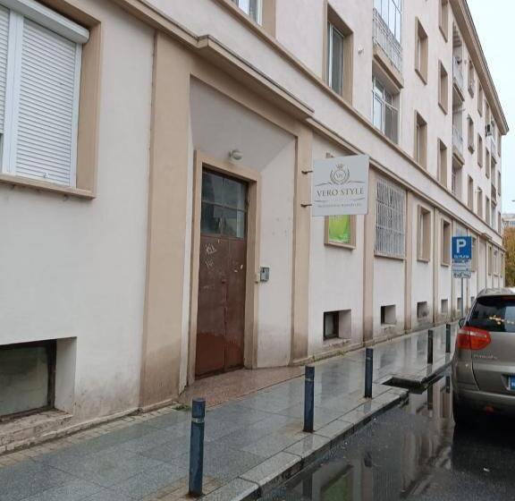 هتل Garsoniera Ultracentral Colt Cu Primaria Craiova