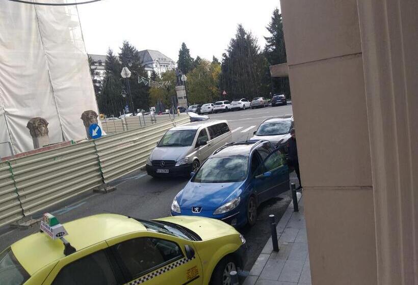 هتل Garsoniera Ultracentral Colt Cu Primaria Craiova