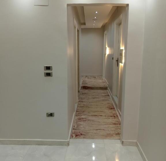 هتل Grand Pyramids View Inn