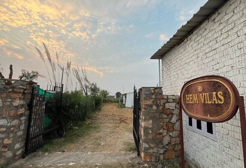 Hotel Hem Vilas