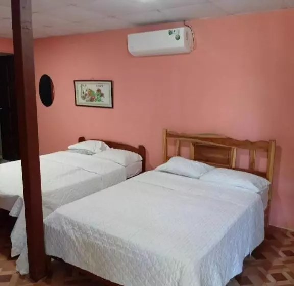 Hotelli Hostal Ebenezer