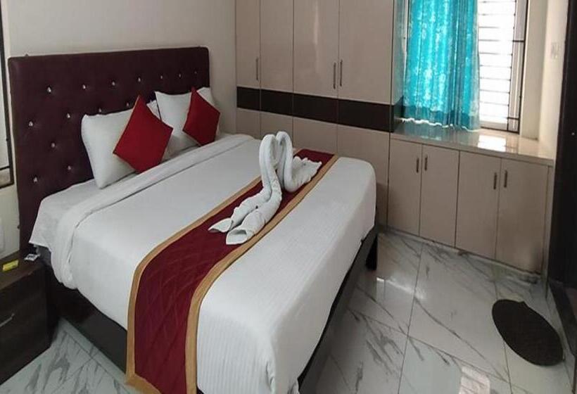 Hotelli Fabexpress 7 Hills Home Stay