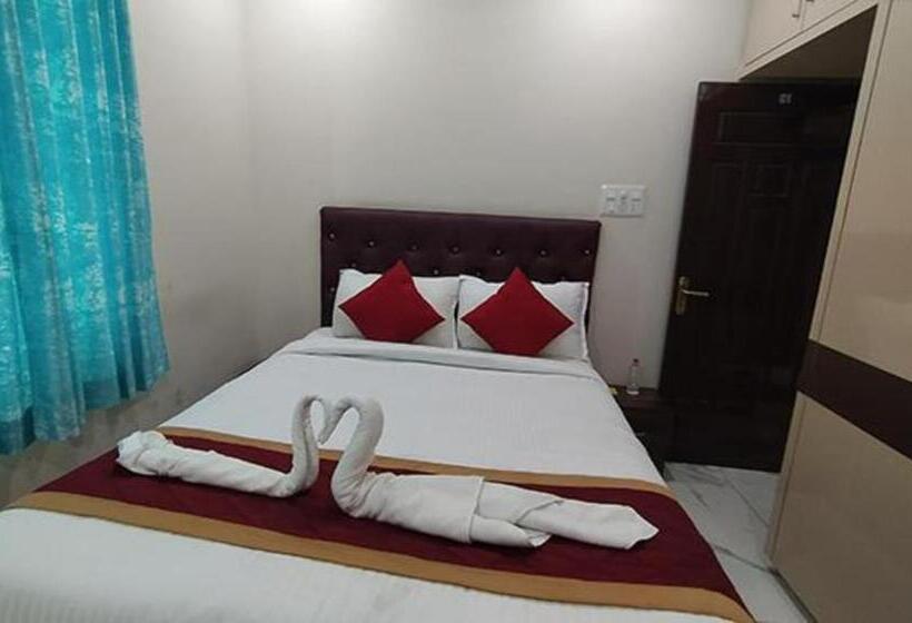 Hotelli Fabexpress 7 Hills Home Stay