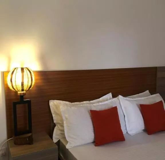 هتل Savwa Resort And Gardens