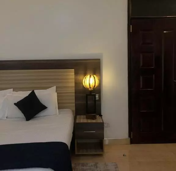 هتل Savwa Resort And Gardens