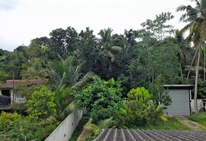 ホテル Villa Sanasika