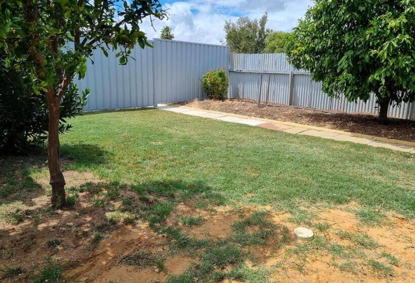 بنسيون Beresford Beach Retreat