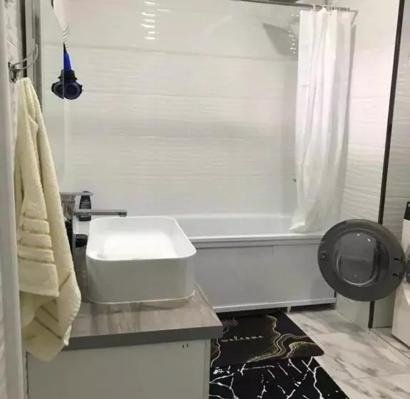 Majatalo Guest House Amanat