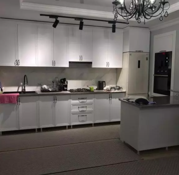 Majatalo Guest House Amanat