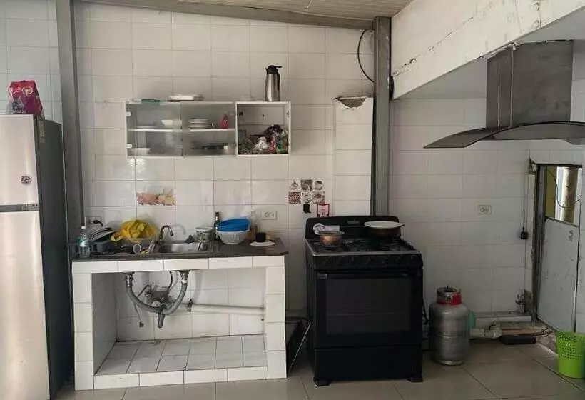 پانسیون Hostal Georgina