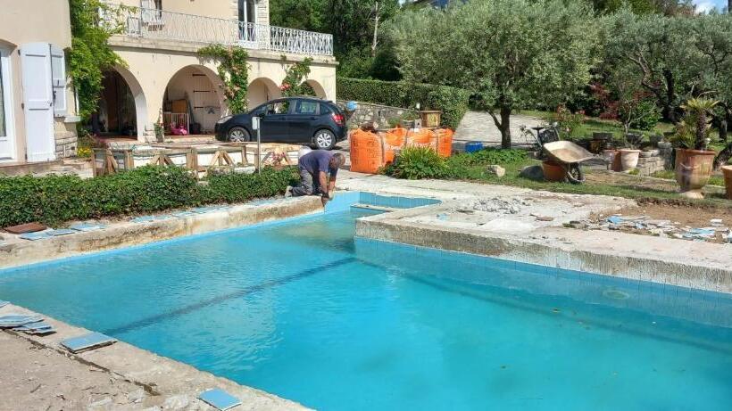 膳宿费 Le Relais Fleuri