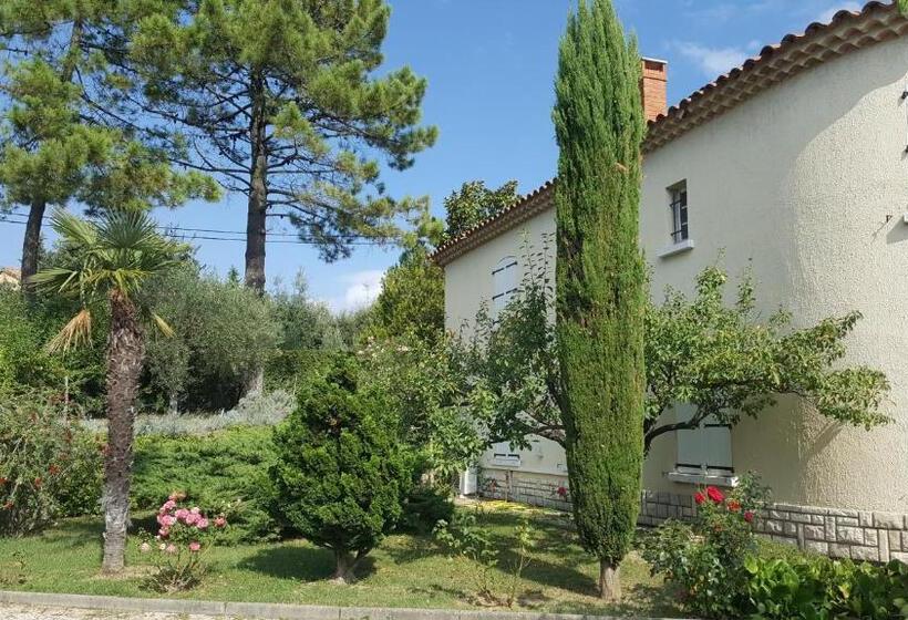 膳宿费 Le Relais Fleuri