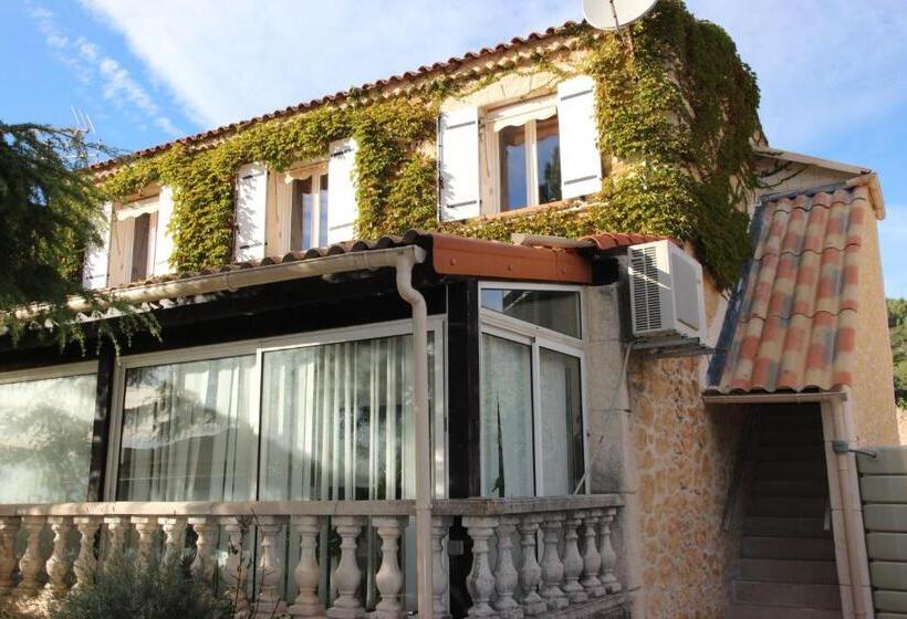 Пансион Maison D Hote Villa Monique