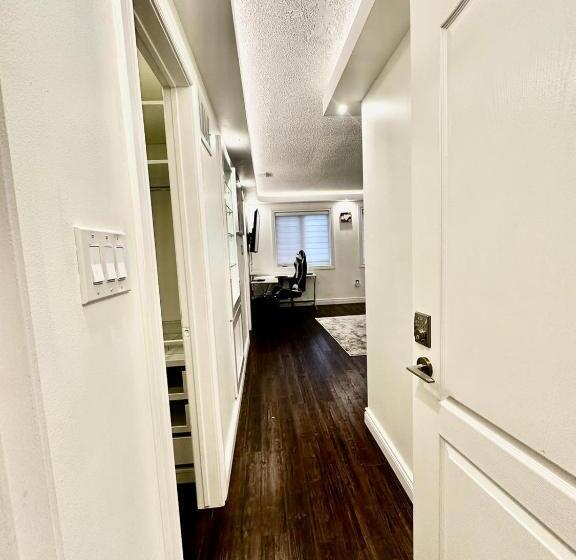 پانسیون Master Executive Room