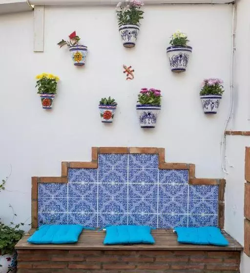 پانسیون Naim Guest House