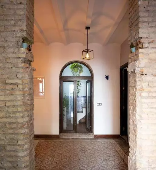 پانسیون Naim Guest House