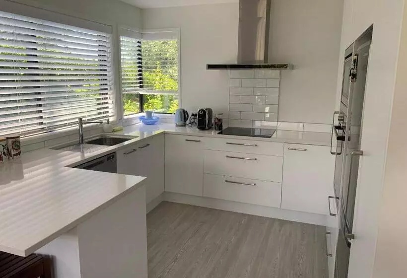 پانسیون The Gate House