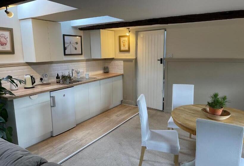 膳宿费 The Green Dragon