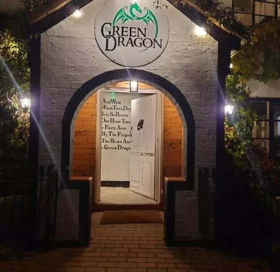 ペンション The Green Dragon